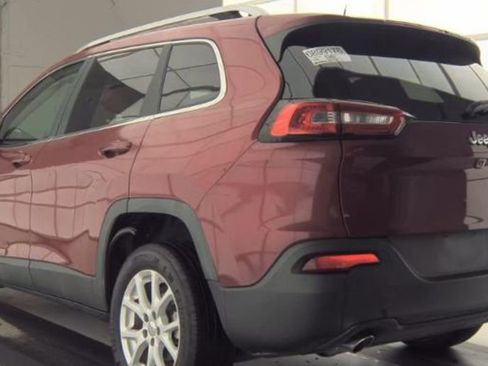 Used 2016 Jeep Cherokee Latitude w/ Comfort/Convenience Group image 4