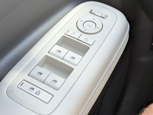 New 2026 Hyundai Santa Fe Calligraphy FWD image 30