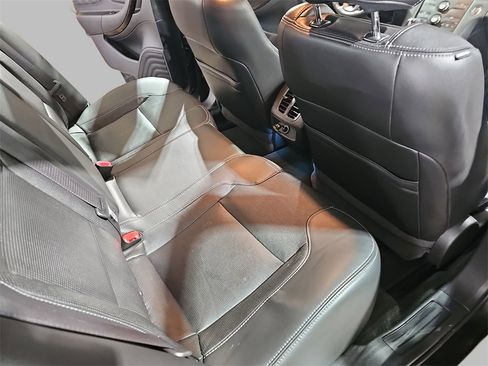 Used 2016 Ford Taurus Limited image 14