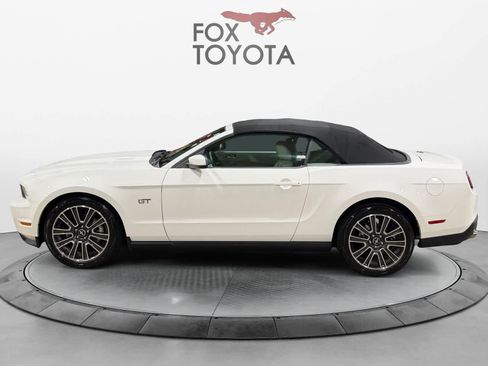 Used 2010 Ford Mustang GT Premium RWD image 3