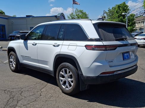 Used 2022 Jeep Grand Cherokee Limited AWD/4WD image 6