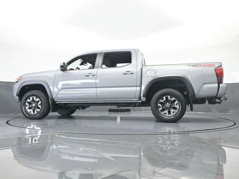 Used 2019 Toyota Tacoma TRD Off-Road image 55