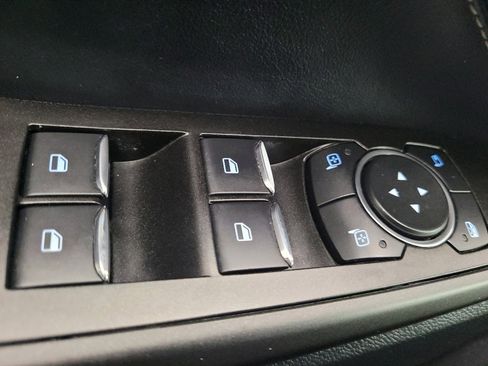 Used 2020 Ford Explorer Limited RWD image 27
