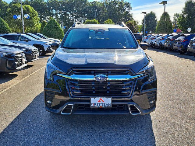 Used 2024 Subaru Ascent Touring AWD/4WD image 3