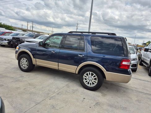 Used 2013 Ford Expedition XLT image 8