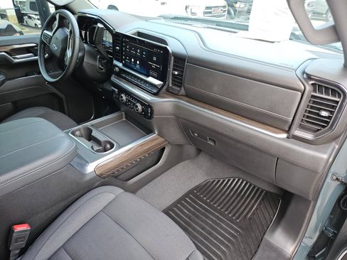 Certified 2025 Chevrolet Silverado 2500 LT w/ Trail Boss Package AWD/4WD image 29