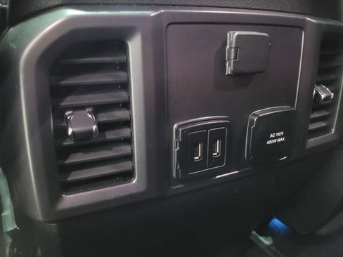 Used 2017 Ford F150 Lariat image 58