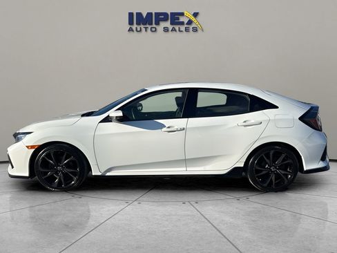 Used 2017 Honda Civic Sport Touring image 2
