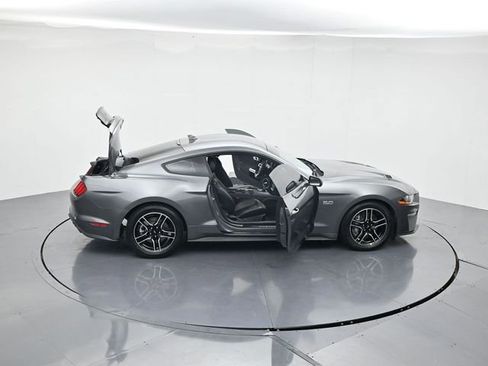 Used 2022 Ford Mustang GT Premium image 44