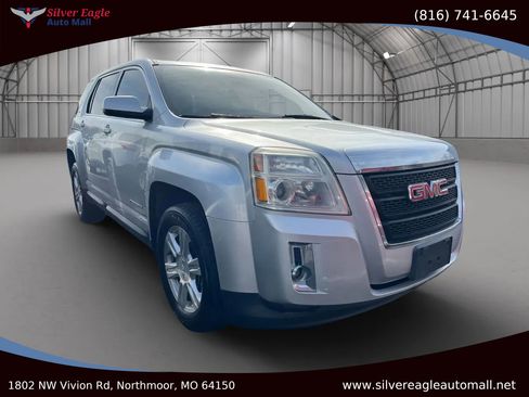Used 2014 GMC Terrain SLE image 2