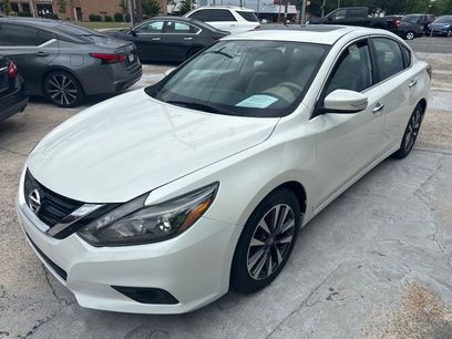 Used 2016 Nissan Altima 2.5 SL w/ 2.5 Technology w/LED Package