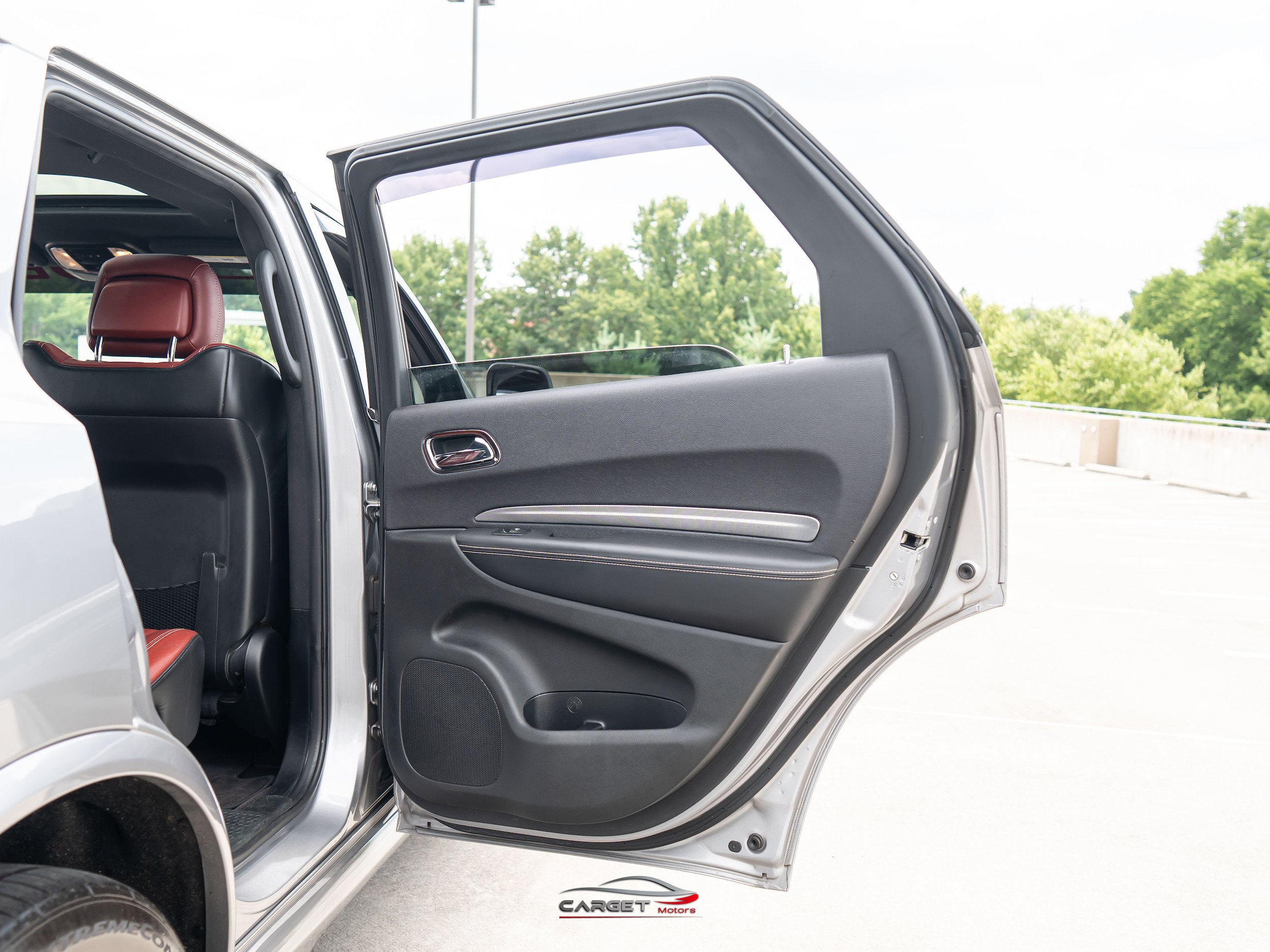 Used 2018 Dodge Durango SRT AWD/4WD image 48