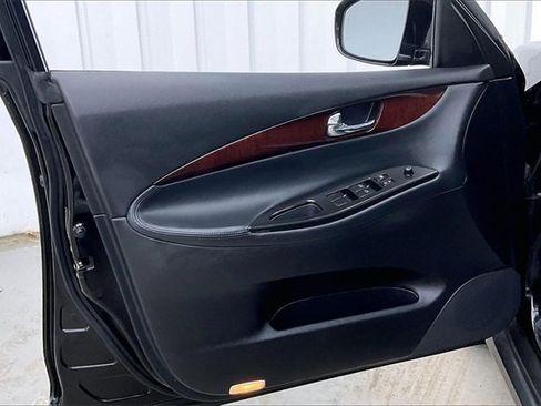 Used 2011 INFINITI EX35 Journey w/ Premium Pkg image 22