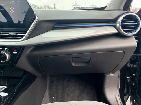 Certified 2024 Chevrolet Trax LT w/ Driver Confidence Package image 28