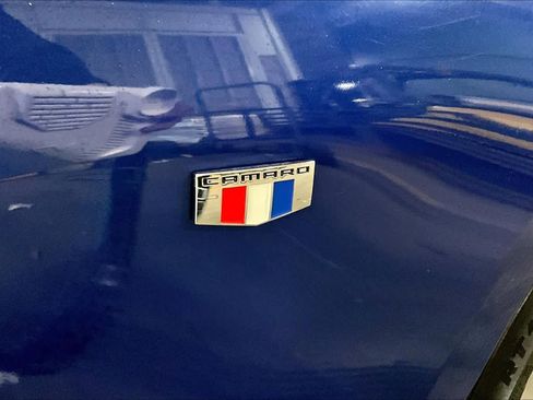 Used 2020 Chevrolet Camaro LT image 7