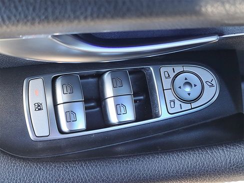 Used 2022 Mercedes-Benz E 350 Sedan w/ AMG Line Exterior image 31