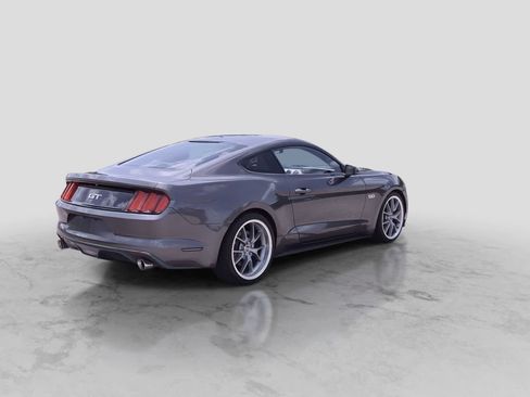 Used 2016 Ford Mustang GT RWD image 8