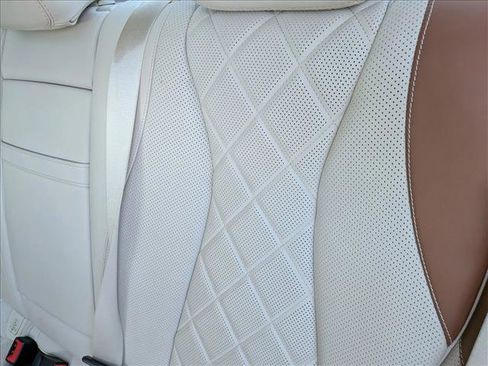 Used 2018 Mercedes-Benz E 300 image 15