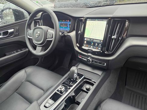 Certified 2025 Volvo XC60 B5 Core w/ Protection Package Premier image 12