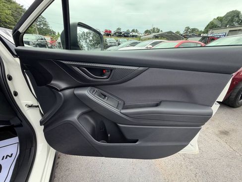Used 2018 Subaru Crosstrek 2.0i Premium AWD/4WD image 19