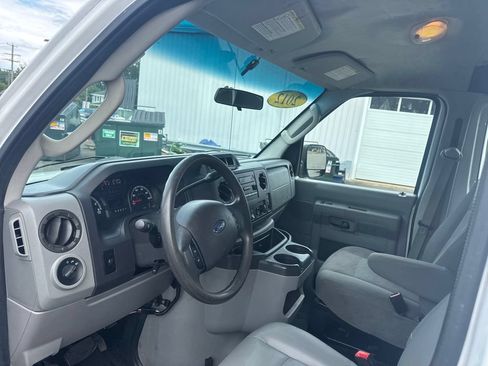 Used 2012 Ford E-250 and Econoline 250 w/ PWR Group RWD image 31
