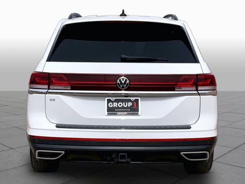 Used 2024 Volkswagen Atlas SE FWD image 5