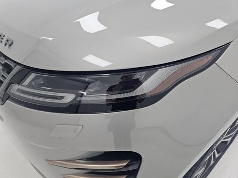 Used 2023 Land Rover Range Rover Evoque R-Dynamic SE image 6