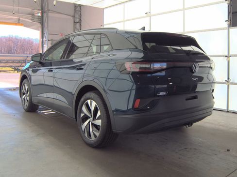 Used 2023 Volkswagen ID.4 Pro image 4
