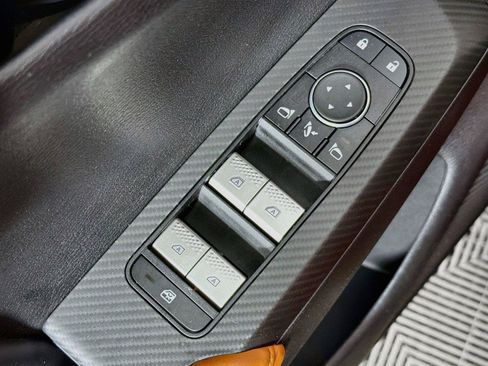 Used 2024 Mitsubishi Outlander SEL AWD/4WD image 23