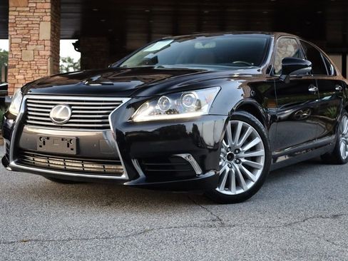 Used 2013 Lexus LS 460 4dr Sedan AWD image 2