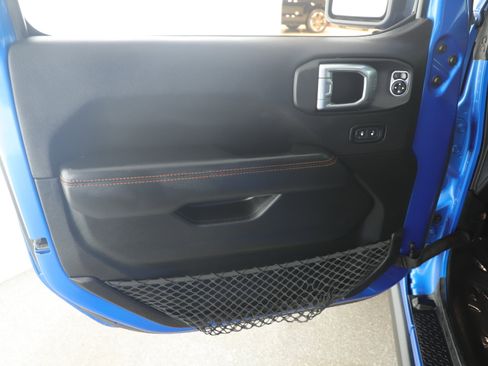 Certified 2021 Jeep Gladiator Mojave image 8