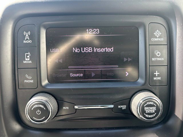 Used 2018 Jeep Compass Latitude FWD image 23