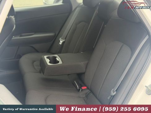 Used 2016 Kia Optima LX FWD image 12