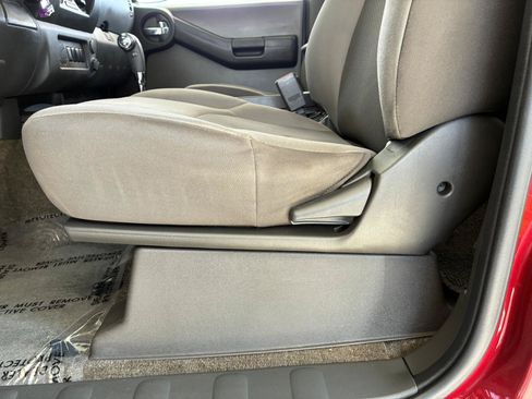 Used 2013 Nissan Xterra X RWD image 12