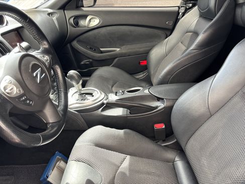 Used 2013 Nissan 370Z Touring w/ Sport Pkg RWD image 19