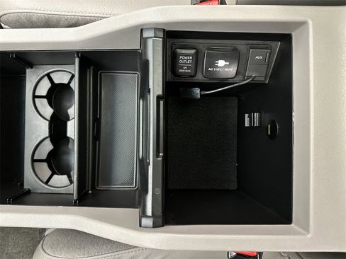 Used 2015 Honda Pilot Touring image 21