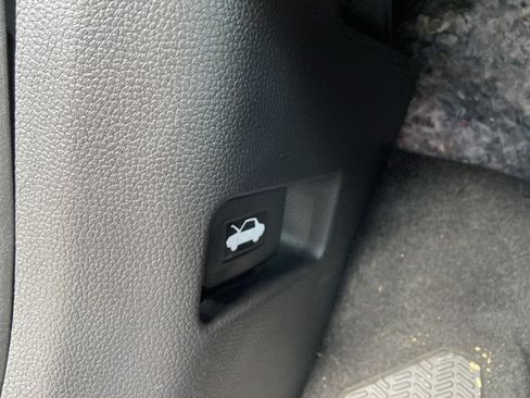 Used 2024 Honda CR-V EX image 44