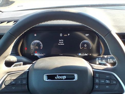 New 2025 Jeep Grand Cherokee 4WD image 12