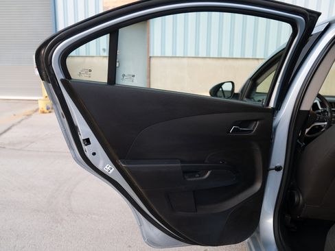 Used 2018 Chevrolet Sonic LT image 22