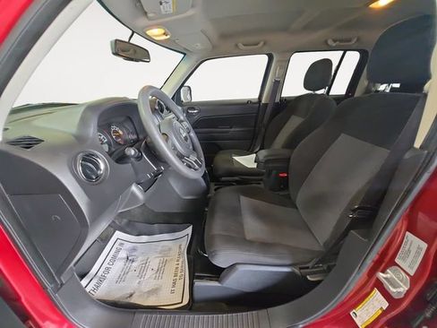 Used 2017 Jeep Patriot Sport w/ Power Value Group AWD/4WD image 11