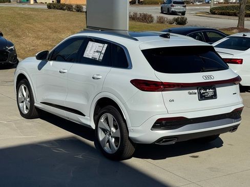 New 2025 Audi Q5 2.0T Premium Plus image 11