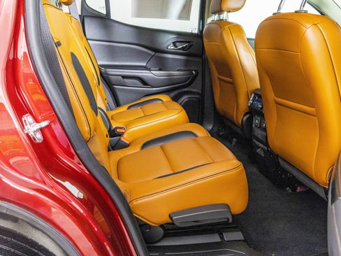 Used 2019 GMC Acadia SLT image 45