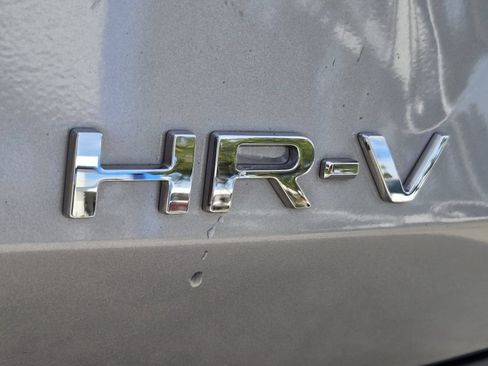 Used 2025 Honda HR-V LX image 14