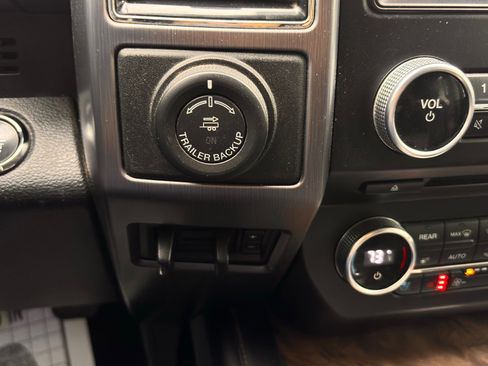 Certified 2018 Ford Expedition Max Platinum image 50