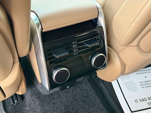 New 2025 Land Rover Range Rover SE image 20