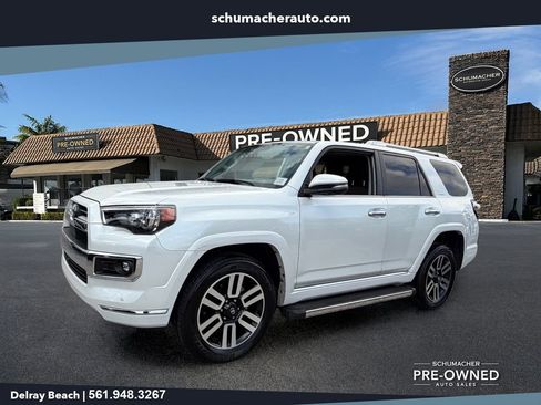 Used 2024 Toyota 4Runner Limited AWD/4WD image 3