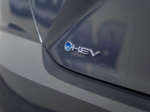 Certified 2025 Toyota Camry SE image 8