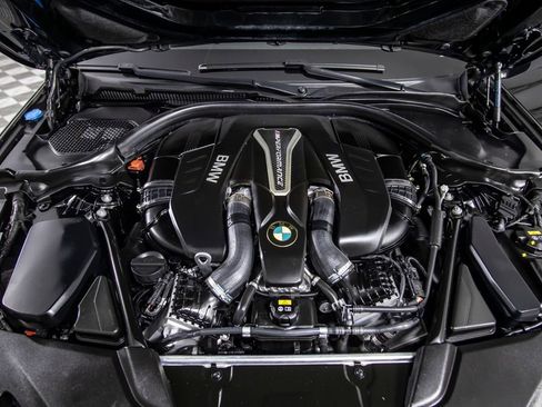 Used 2019 BMW M550i xDrive AWD/4WD image 49
