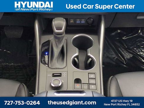 Used 2023 Toyota Highlander XSE AWD/4WD image 21