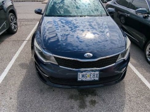 Used 2018 Kia Optima LX image 3
